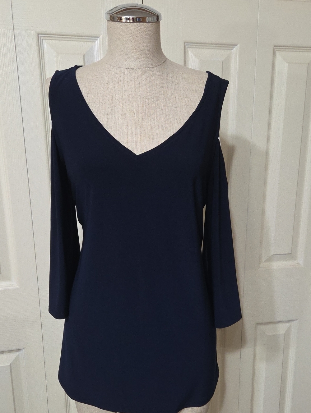 Chaus Navy Cold-Shoulder V-Neck Blouse